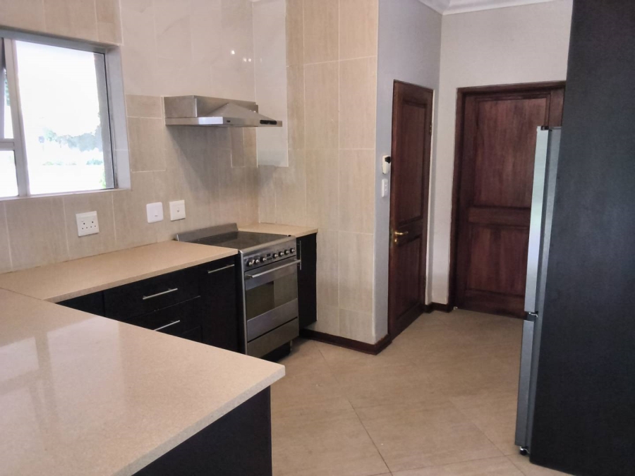 To Let 2 Bedroom Property for Rent in Bryanston West Gauteng
