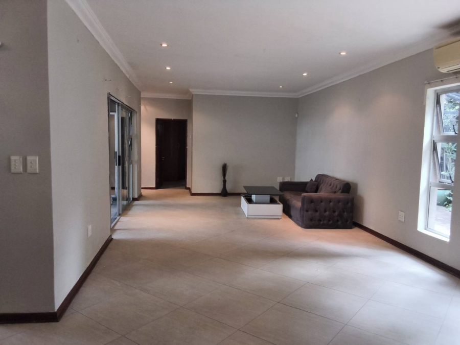 To Let 2 Bedroom Property for Rent in Bryanston West Gauteng