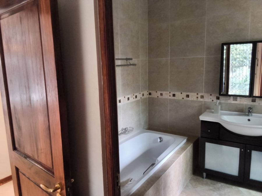 To Let 2 Bedroom Property for Rent in Bryanston West Gauteng