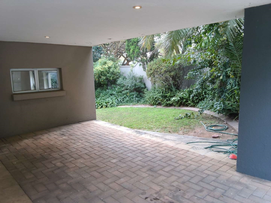 To Let 2 Bedroom Property for Rent in Bryanston West Gauteng