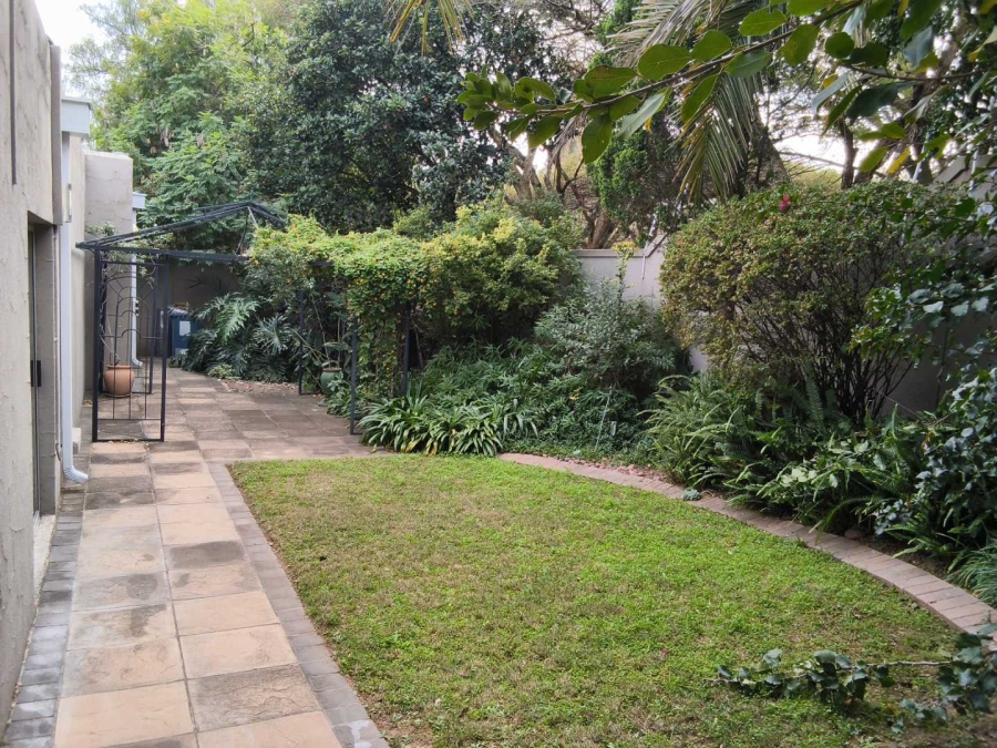 To Let 2 Bedroom Property for Rent in Bryanston West Gauteng
