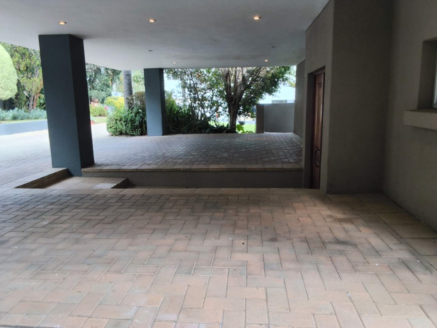 To Let 2 Bedroom Property for Rent in Bryanston West Gauteng