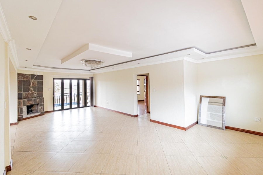 5 Bedroom Property for Sale in Rua Vista Gauteng