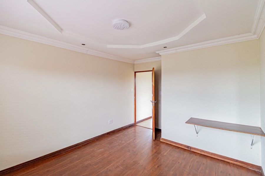 5 Bedroom Property for Sale in Rua Vista Gauteng