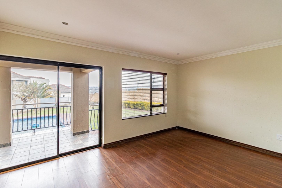 5 Bedroom Property for Sale in Rua Vista Gauteng