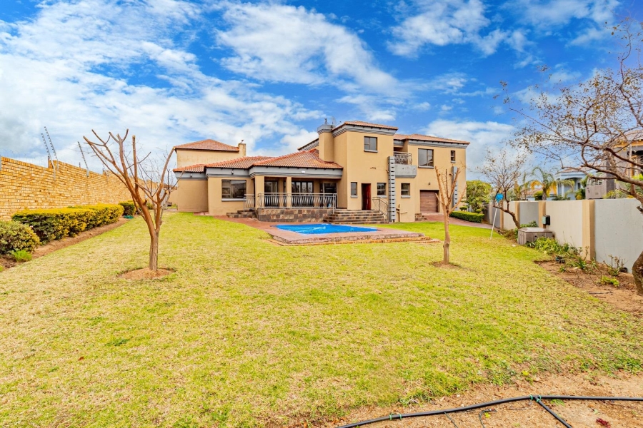 5 Bedroom Property for Sale in Rua Vista Gauteng