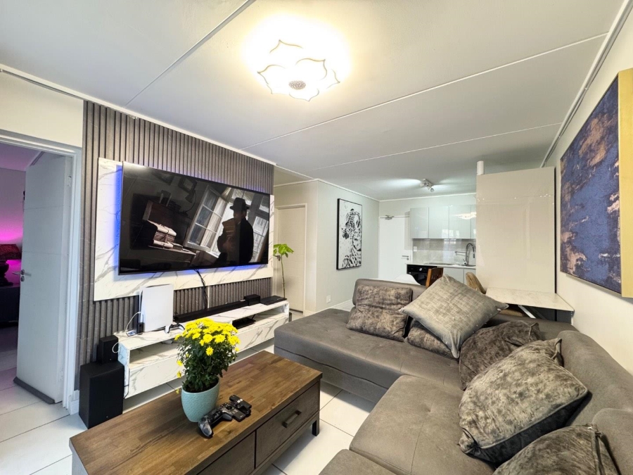 2 Bedroom Property for Sale in Mooikloof Gauteng