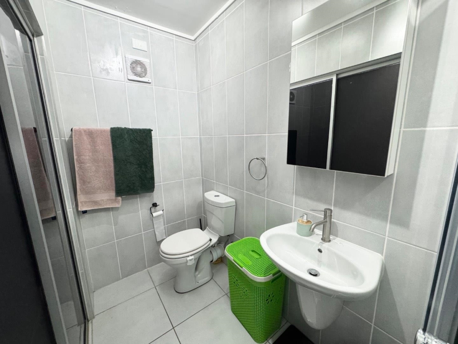 2 Bedroom Property for Sale in Mooikloof Gauteng