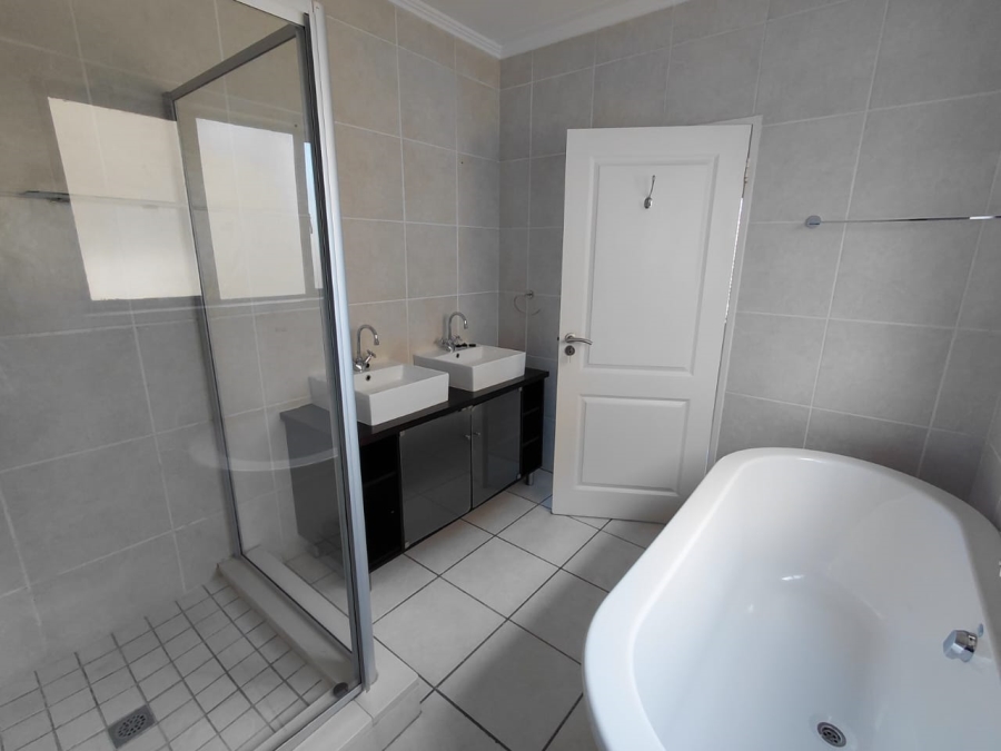 2 Bedroom Property for Sale in Paulshof Gauteng