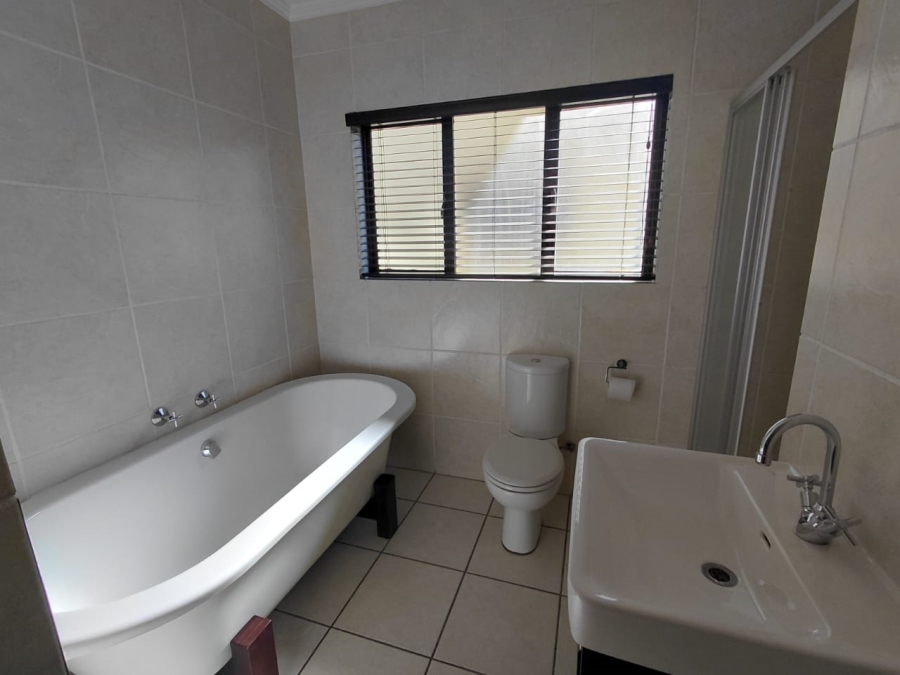 2 Bedroom Property for Sale in Paulshof Gauteng