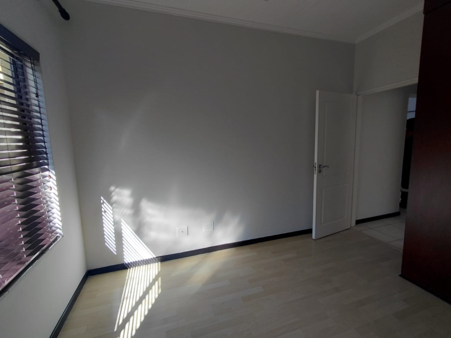 2 Bedroom Property for Sale in Paulshof Gauteng