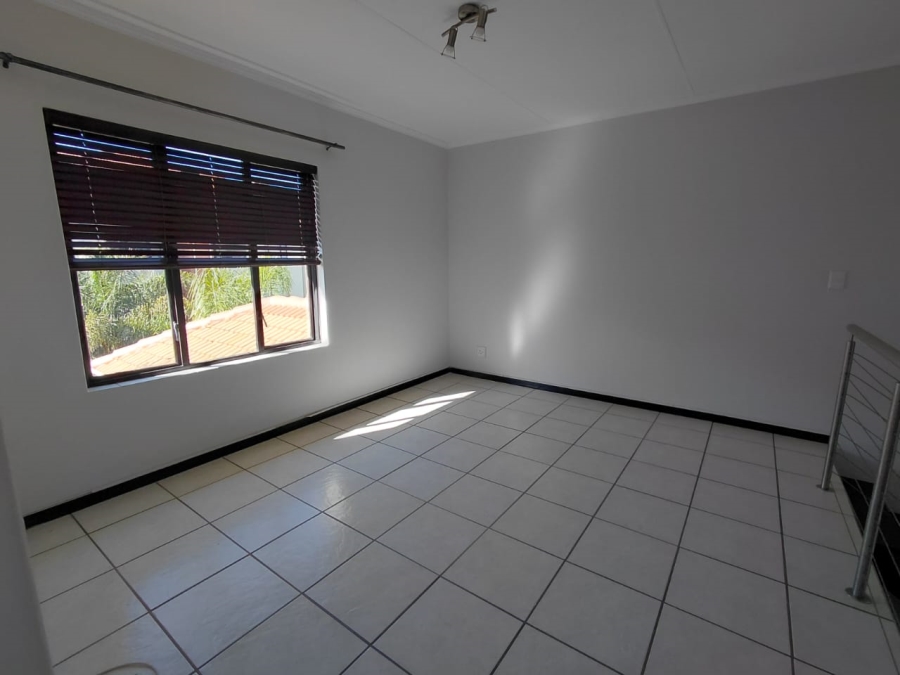 2 Bedroom Property for Sale in Paulshof Gauteng