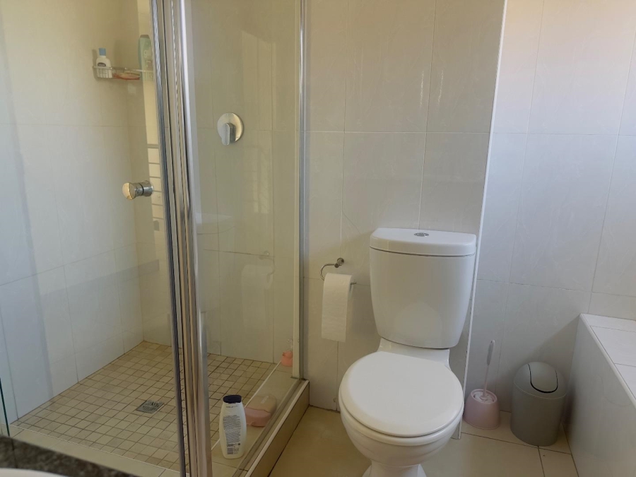3 Bedroom Property for Sale in Blue Valley Golf Estate Gauteng