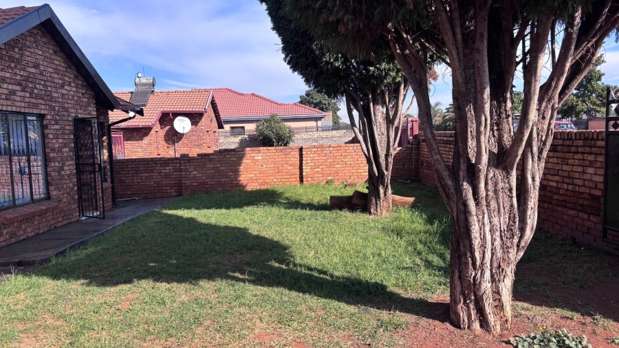 3 Bedroom Property for Sale in Soshanguve XX Gauteng