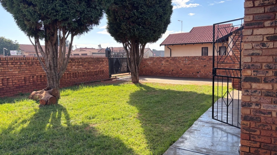 3 Bedroom Property for Sale in Soshanguve XX Gauteng