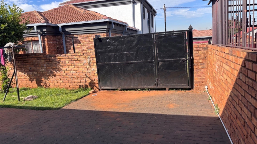 3 Bedroom Property for Sale in Soshanguve XX Gauteng