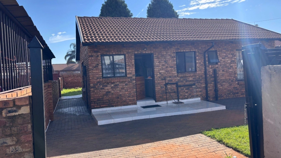 3 Bedroom Property for Sale in Soshanguve XX Gauteng