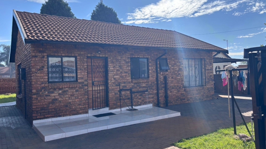 3 Bedroom Property for Sale in Soshanguve XX Gauteng