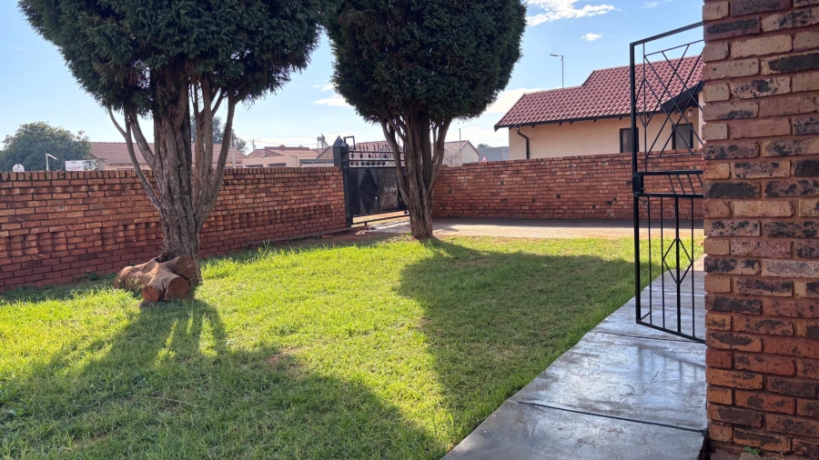 3 Bedroom Property for Sale in Soshanguve XX Gauteng