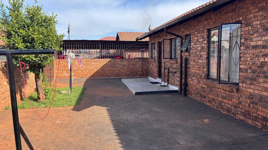 3 Bedroom Property for Sale in Soshanguve XX Gauteng