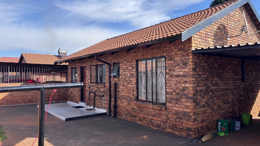 3 Bedroom Property for Sale in Soshanguve XX Gauteng