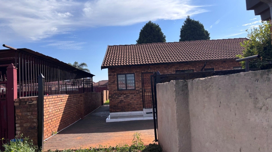3 Bedroom Property for Sale in Soshanguve XX Gauteng