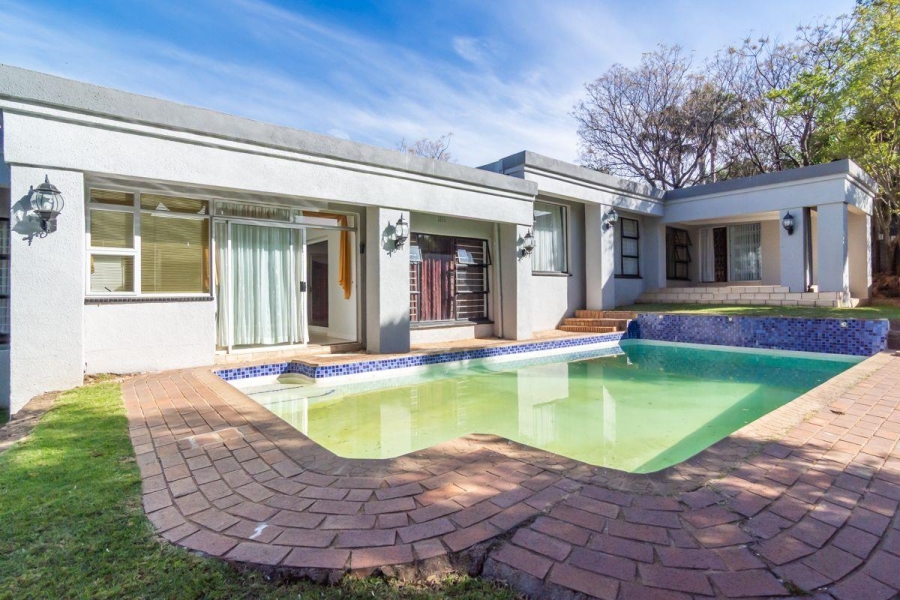 6 Bedroom Property for Sale in Noordheuwel Gauteng