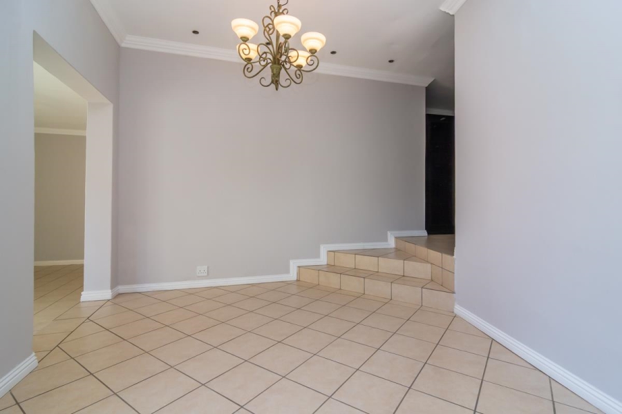 6 Bedroom Property for Sale in Noordheuwel Gauteng