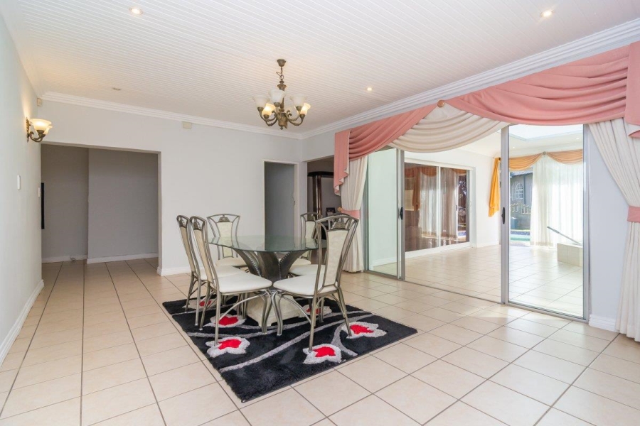 6 Bedroom Property for Sale in Noordheuwel Gauteng