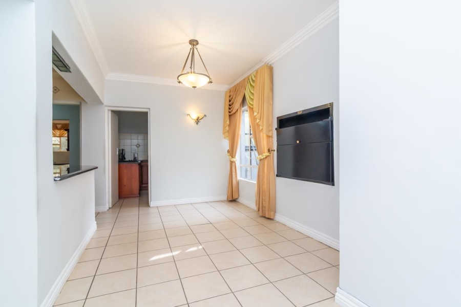 6 Bedroom Property for Sale in Noordheuwel Gauteng
