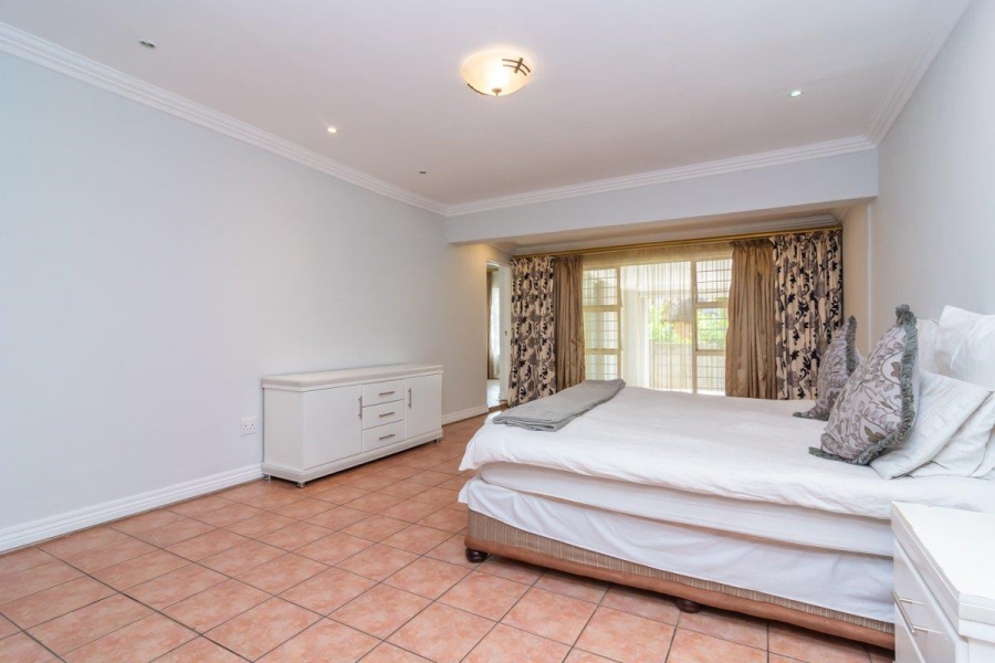 6 Bedroom Property for Sale in Noordheuwel Gauteng