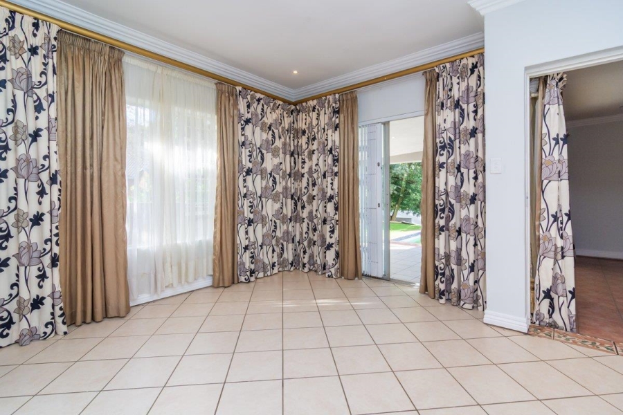 6 Bedroom Property for Sale in Noordheuwel Gauteng