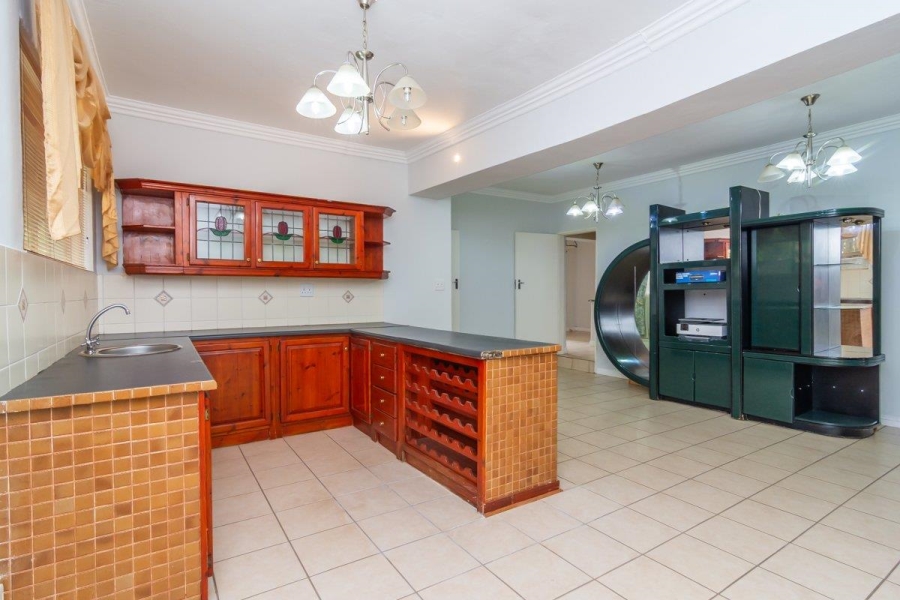6 Bedroom Property for Sale in Noordheuwel Gauteng
