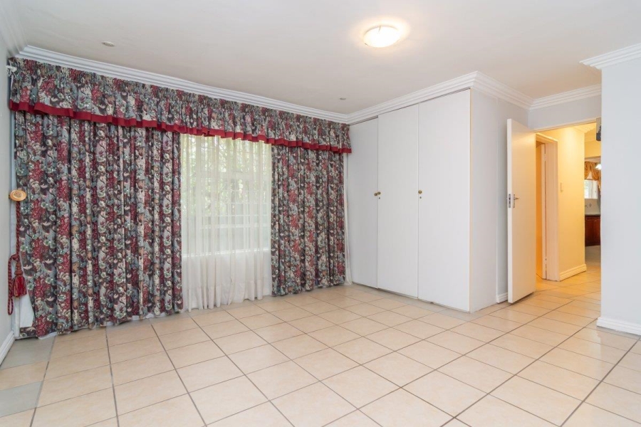 6 Bedroom Property for Sale in Noordheuwel Gauteng