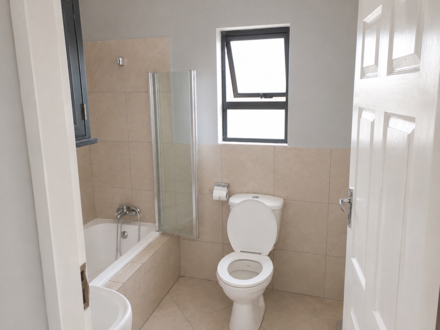 2 Bedroom Property for Sale in Witpoortjie Gauteng
