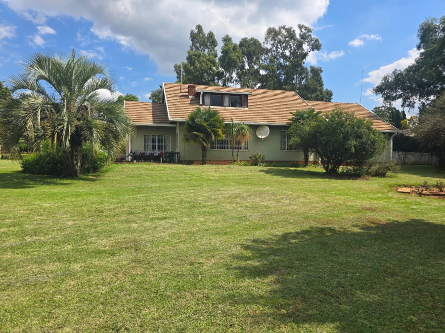 7 Bedroom Property for Sale in Walkerville Gauteng