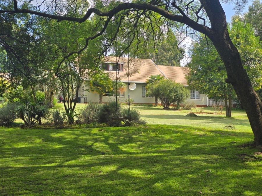 7 Bedroom Property for Sale in Walkerville Gauteng