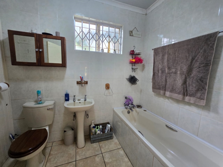 7 Bedroom Property for Sale in Walkerville Gauteng
