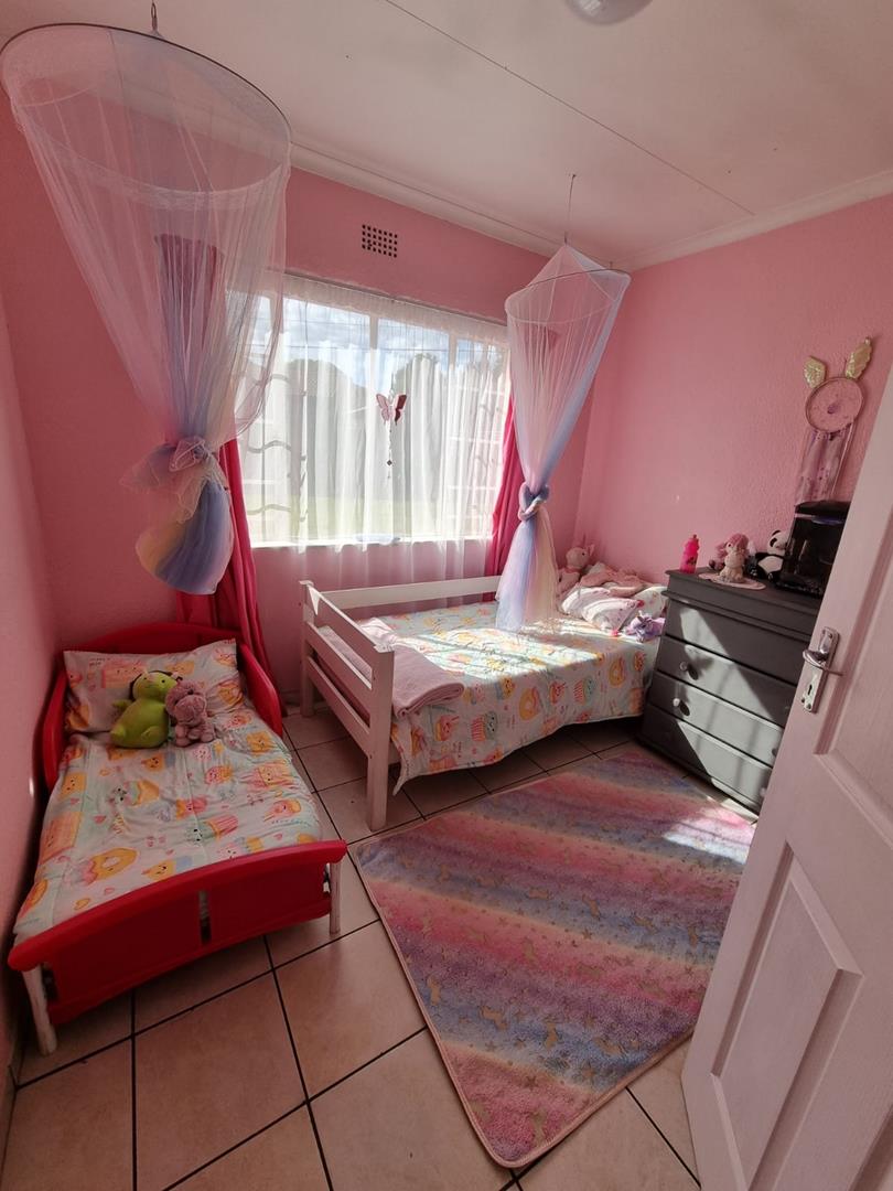 3 Bedroom Property for Sale in Brackendowns Gauteng
