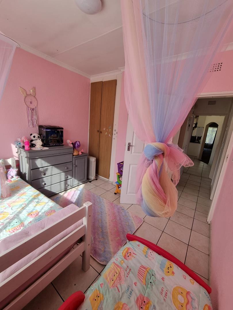 3 Bedroom Property for Sale in Brackendowns Gauteng