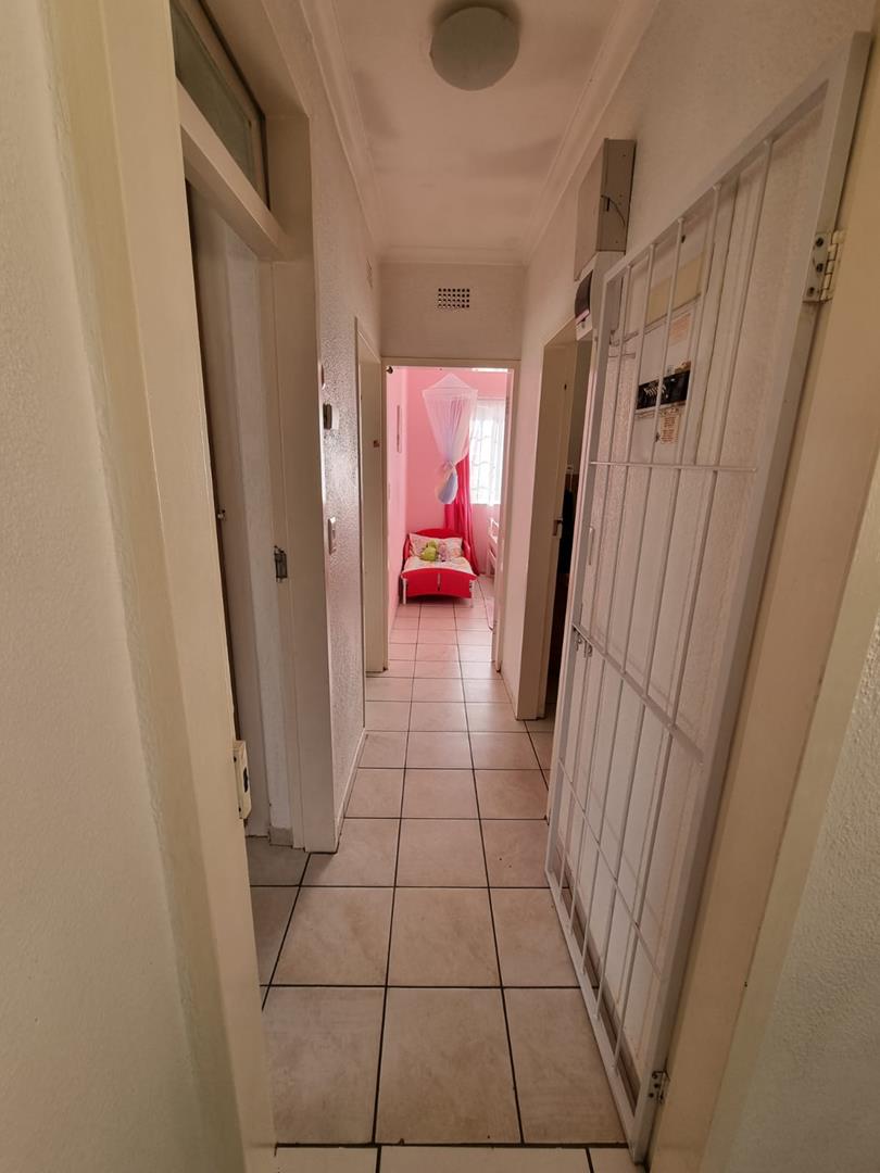 3 Bedroom Property for Sale in Brackendowns Gauteng