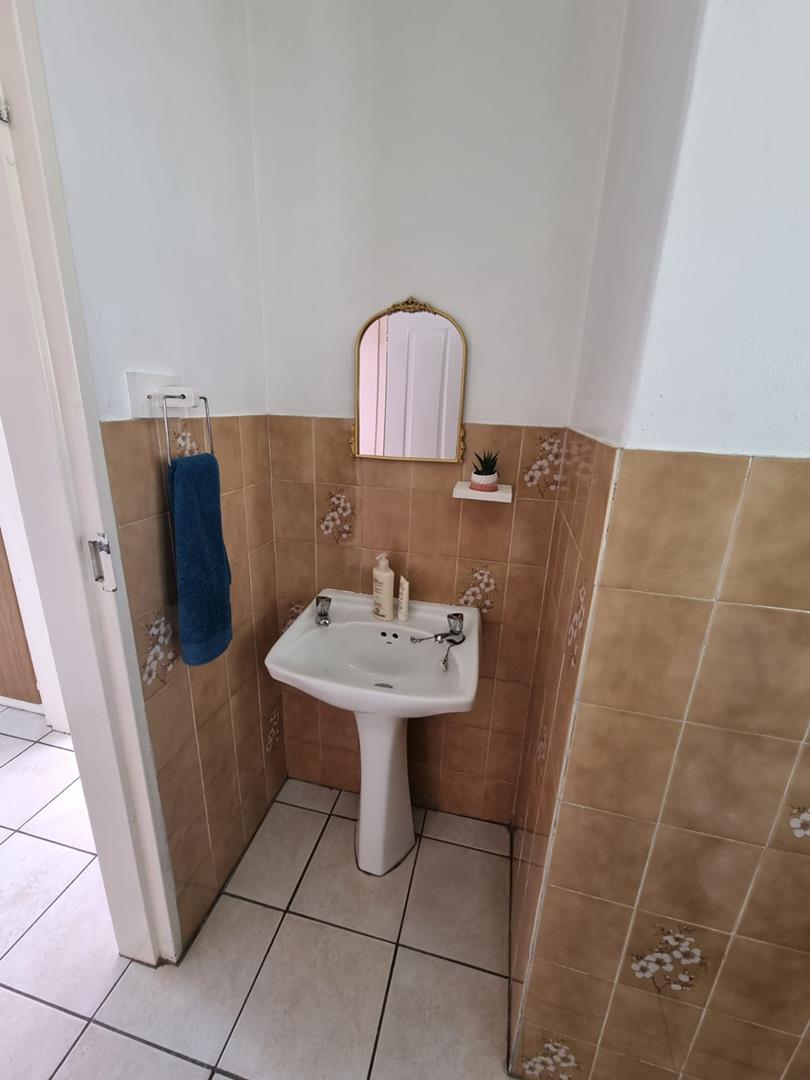 3 Bedroom Property for Sale in Brackendowns Gauteng