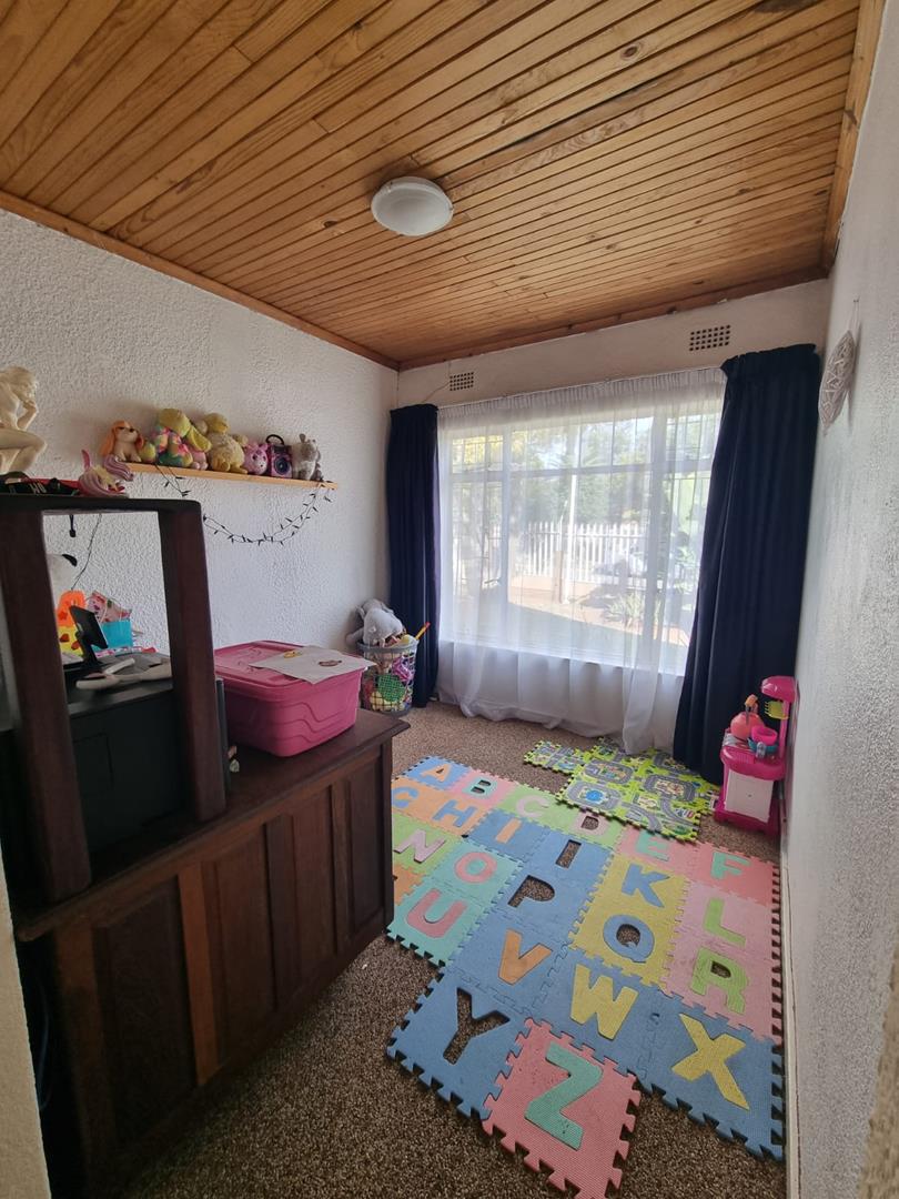 3 Bedroom Property for Sale in Brackendowns Gauteng