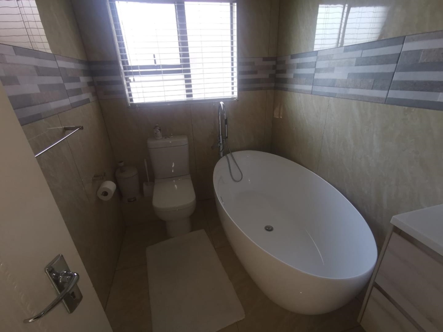 3 Bedroom Property for Sale in Albertsdal Gauteng
