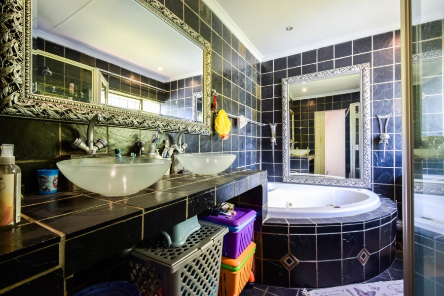 4 Bedroom Property for Sale in Highveld Gauteng