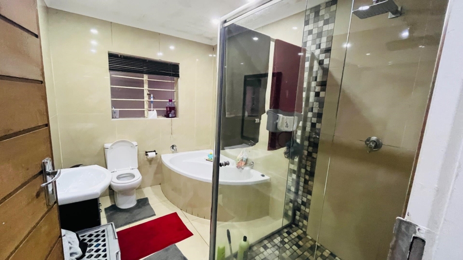 1 Bedroom Property for Sale in Boksburg North Gauteng