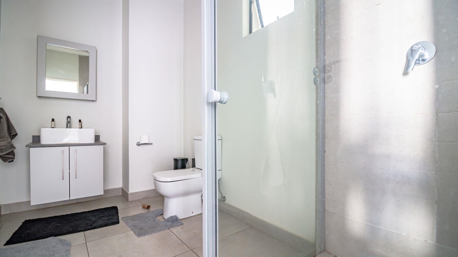 1 Bedroom Property for Sale in Carlswald North Gauteng