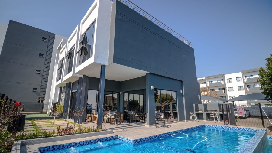 1 Bedroom Property for Sale in Carlswald North Gauteng