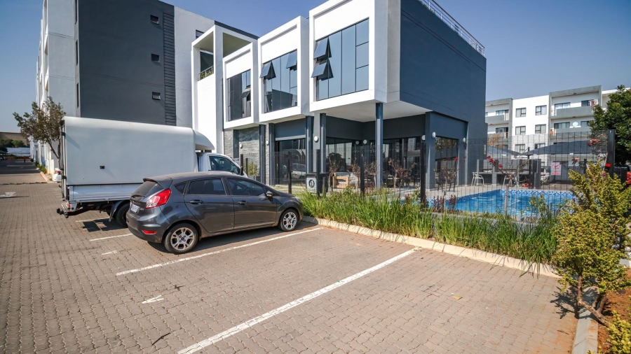 1 Bedroom Property for Sale in Carlswald North Gauteng