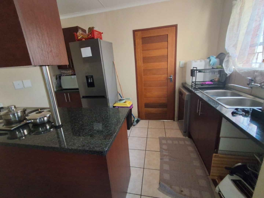 3 Bedroom Property for Sale in Kosmosdal Gauteng